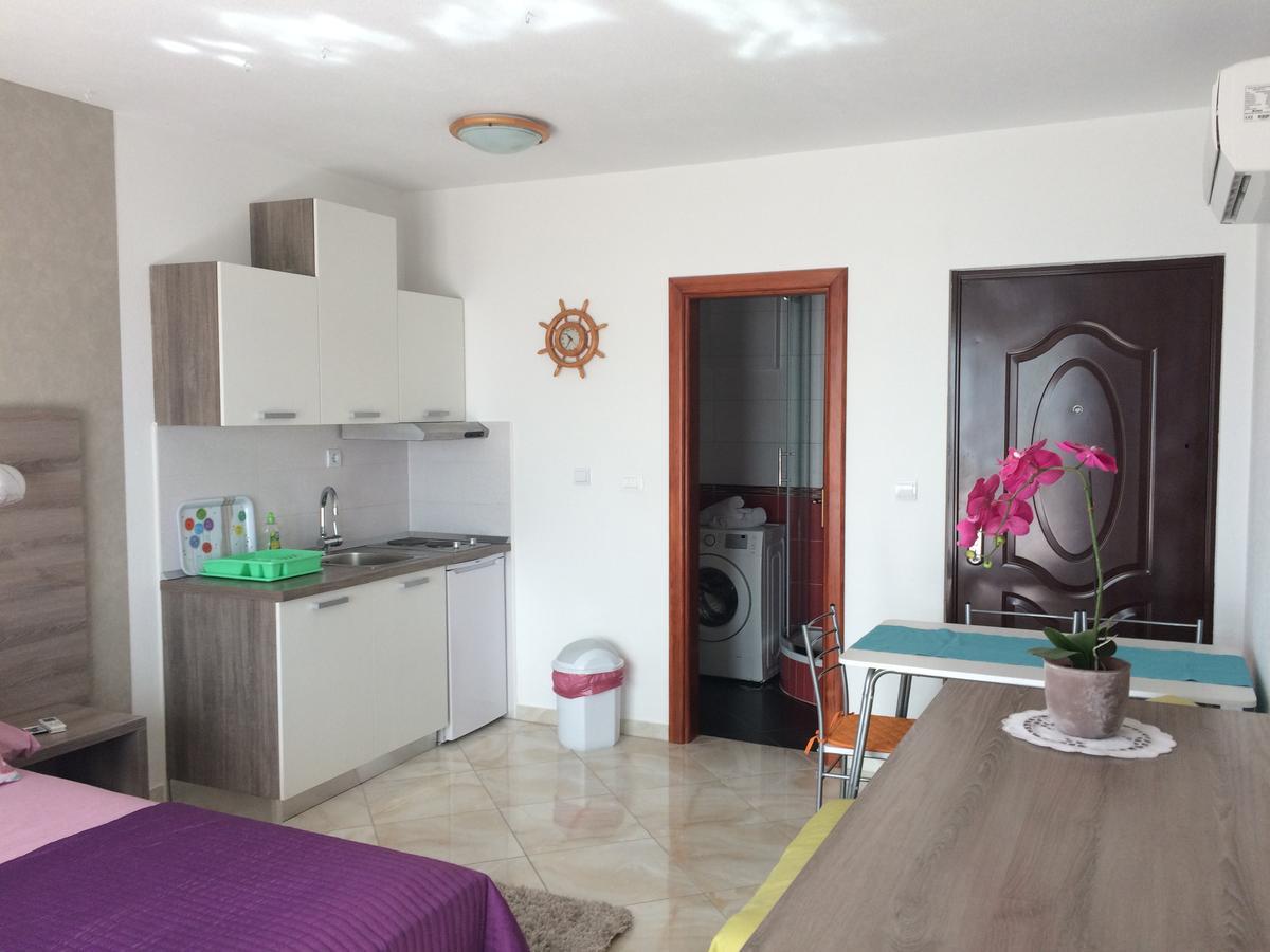 Apartments Rakuljic Podstrana Exterior foto